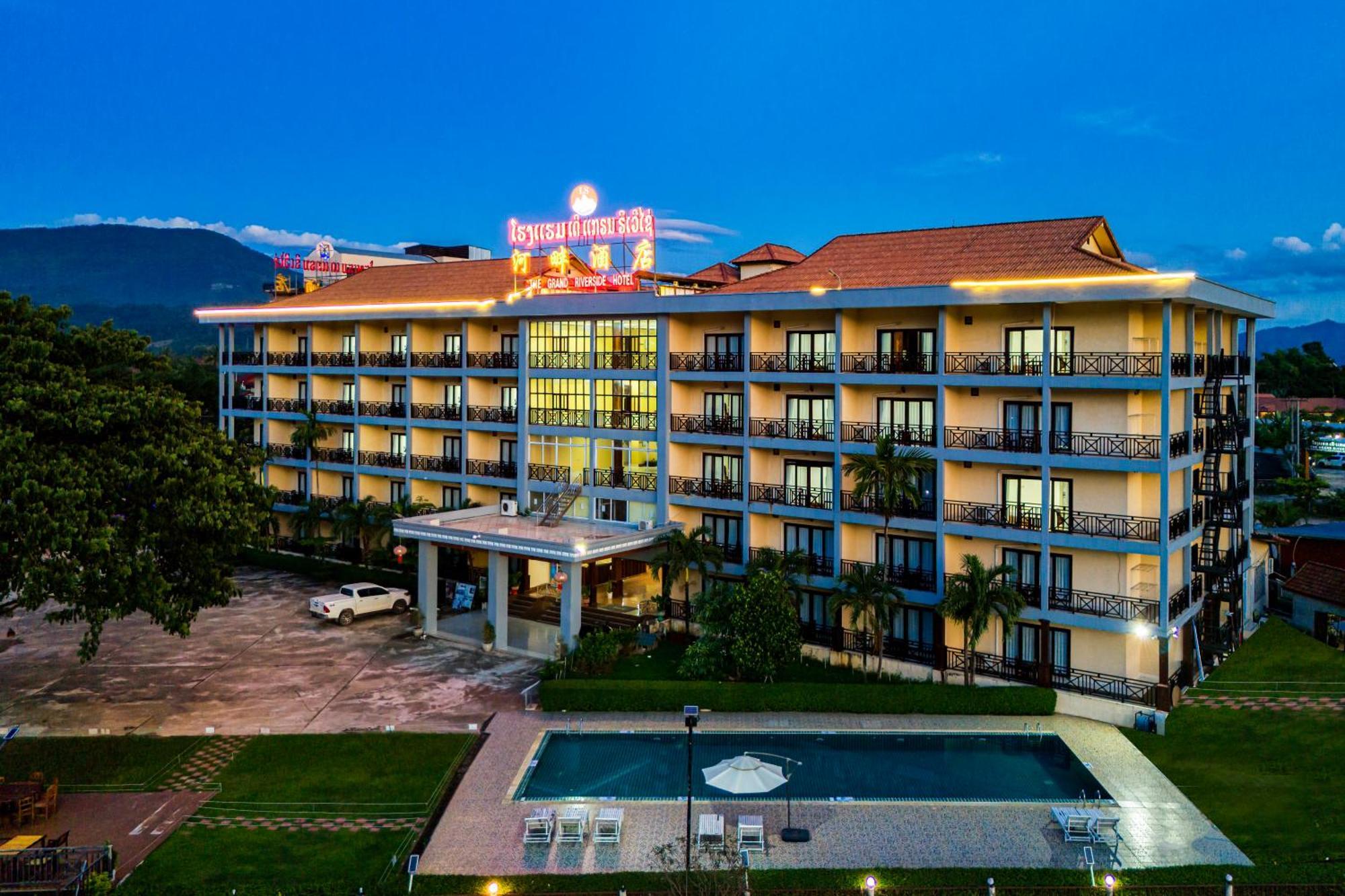 Lisha The Grand Riverside Hotel Ванг-Виенг Экстерьер фото